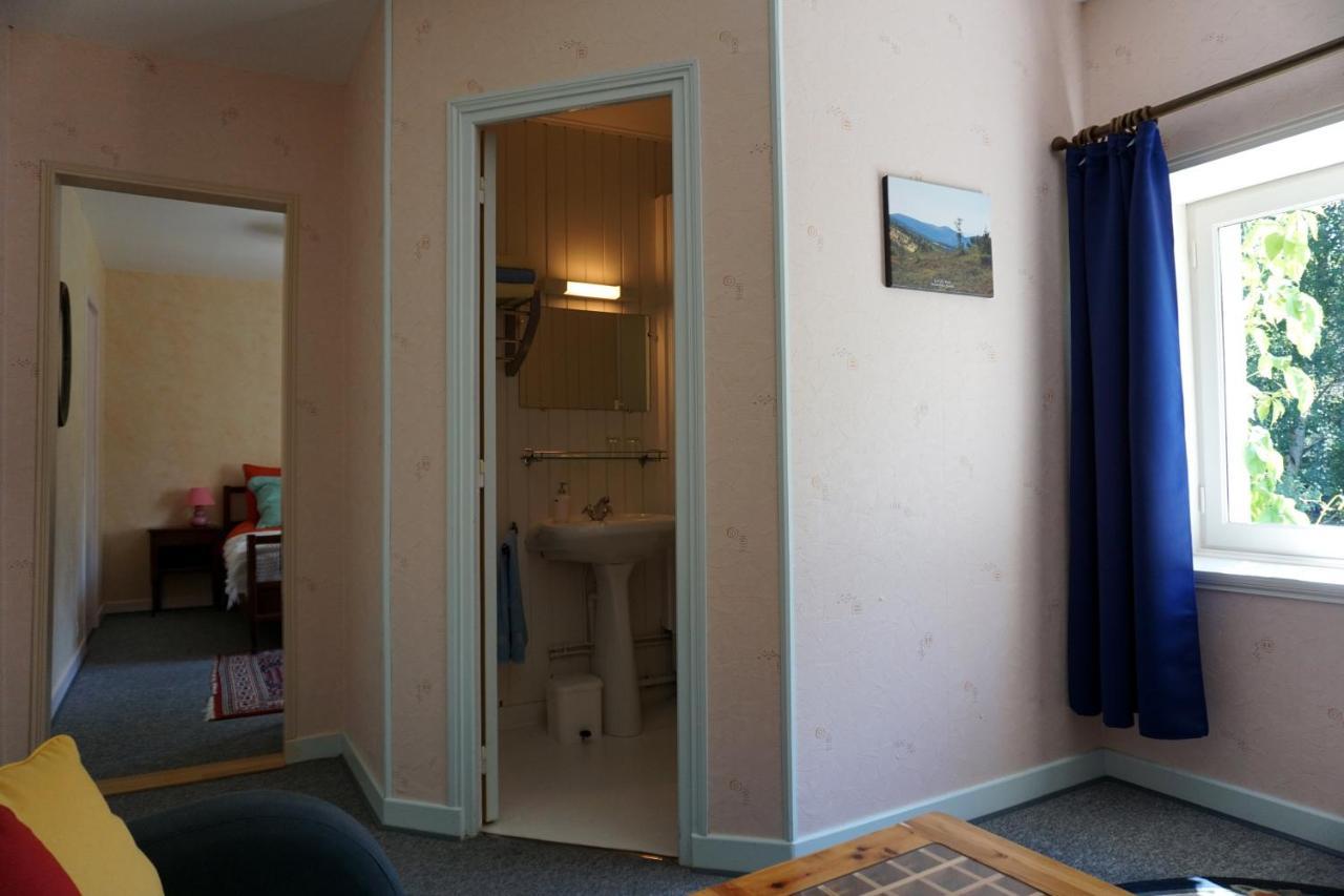 Les Neuf Bouleaux Panzió Job Kültér fotó